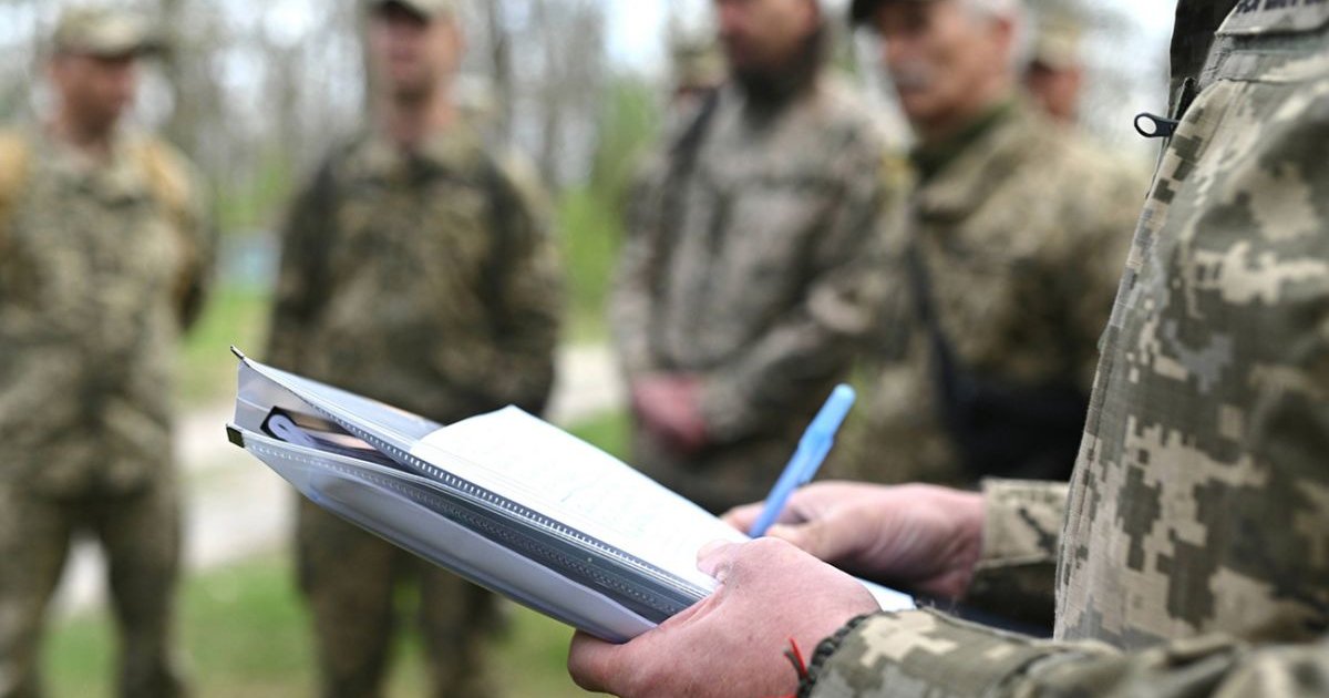 Очільника Золочівського РТЦК відсторонили від посади за фіктивну “мобілізацію”