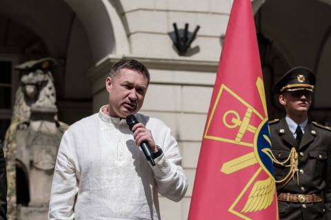 Очільник Львівської ОВА у квітні отримав майже 130 тисяч зарплати