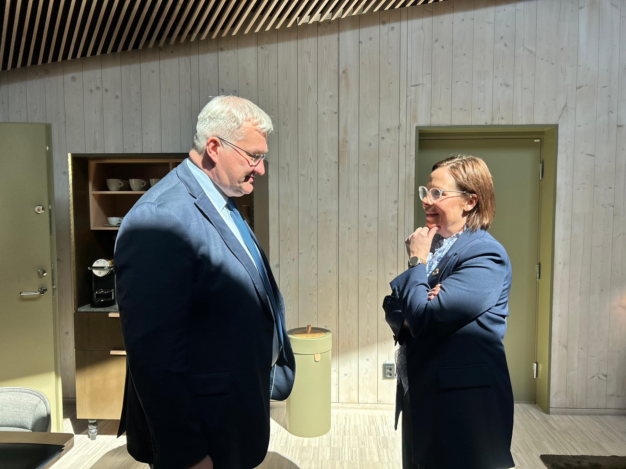 Очільник МЗС України прибув із візитом до Швеції