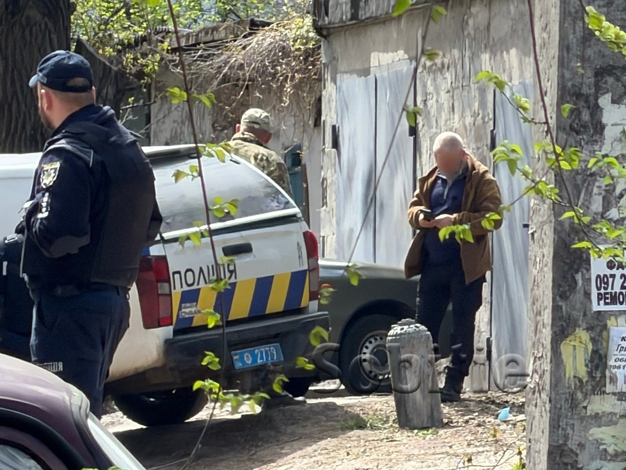 Падіння “шахеда” у Кам’янському: що зараз відбувається на місці