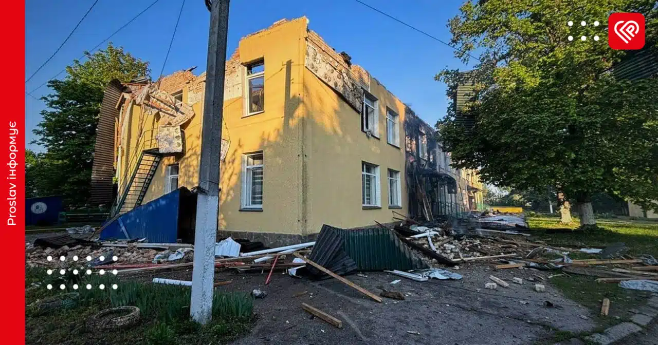 Палаючий дитсадок та пошкоджені будинки: наслідки масованої атаки РФ у …
