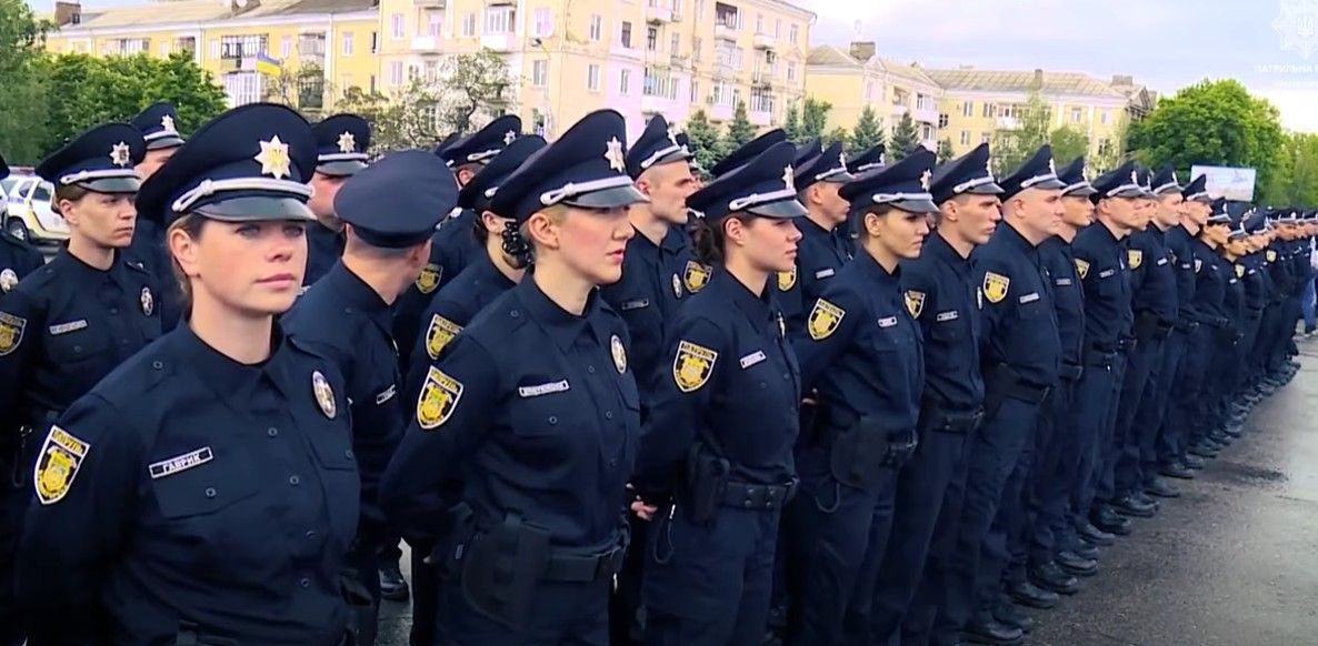 Патрульна поліція Краматорська та Слов'янська відзначає 10-річчя (фото)
