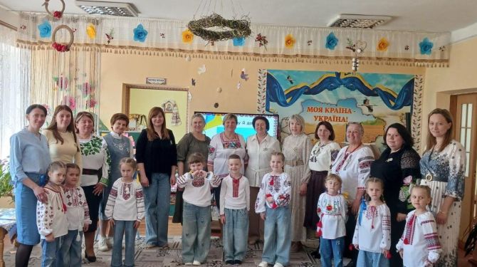 Педагоги Мамаївської громади шукали нові способи розповідати дітям про Україну