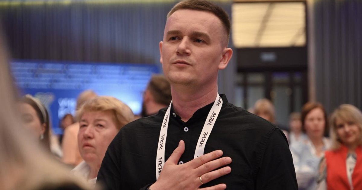 Педагог із Закарпаття став переможцем конкурсу «Учитель року – 2026»