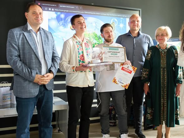 Перетворив пластик на сировину для 3D-друку: студент з Франківська став …