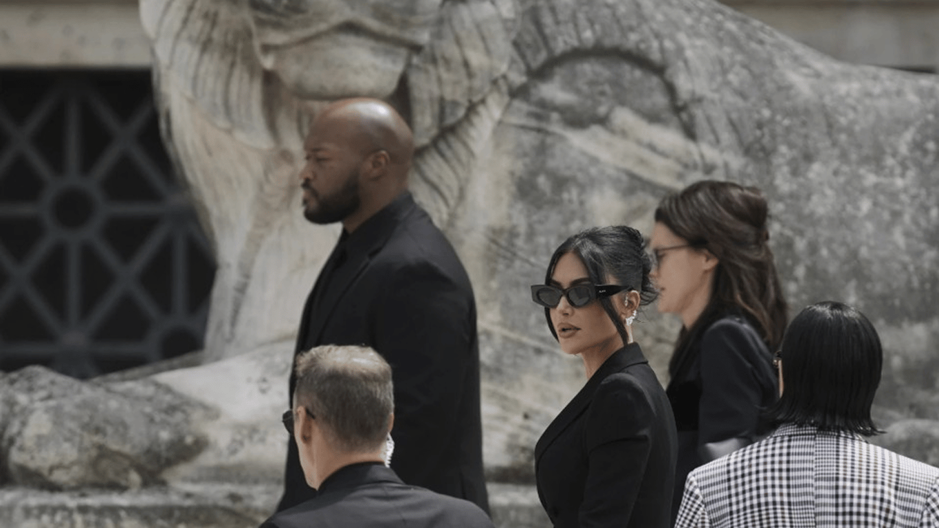 Перетворили славу на статки: 10 найбагатших світових зірок