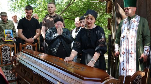 Плакав весь Бучач: додому привезли 25-річного полеглого воїна (фото)