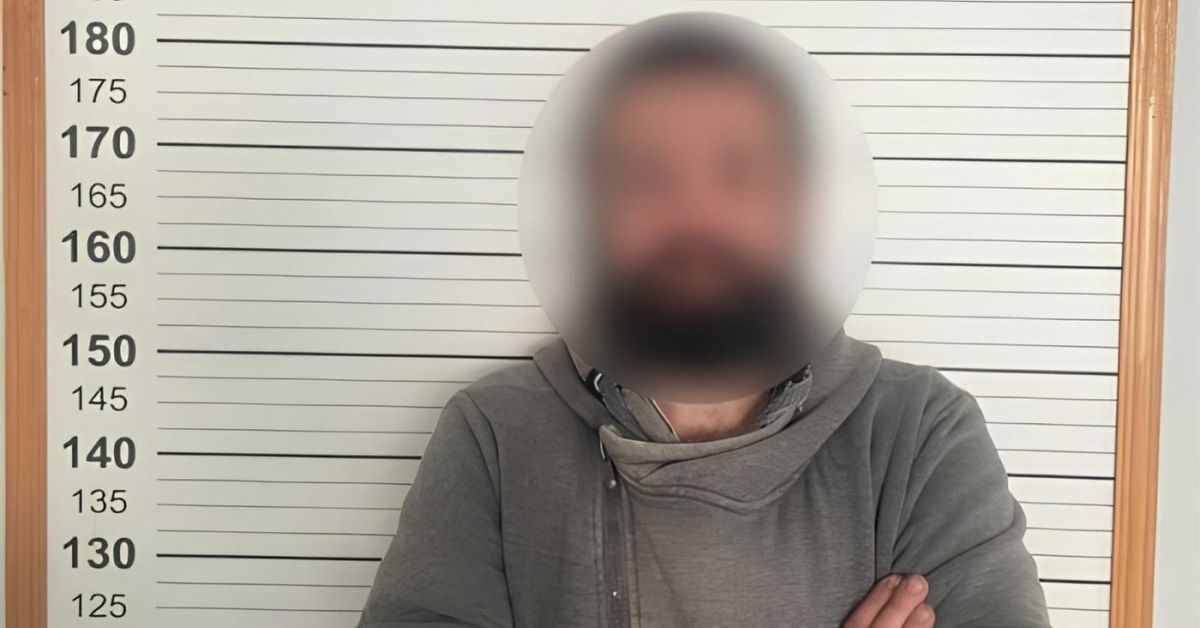 Побив та забрав побутову техніку: у Вінниці затримали нічного грабіжника