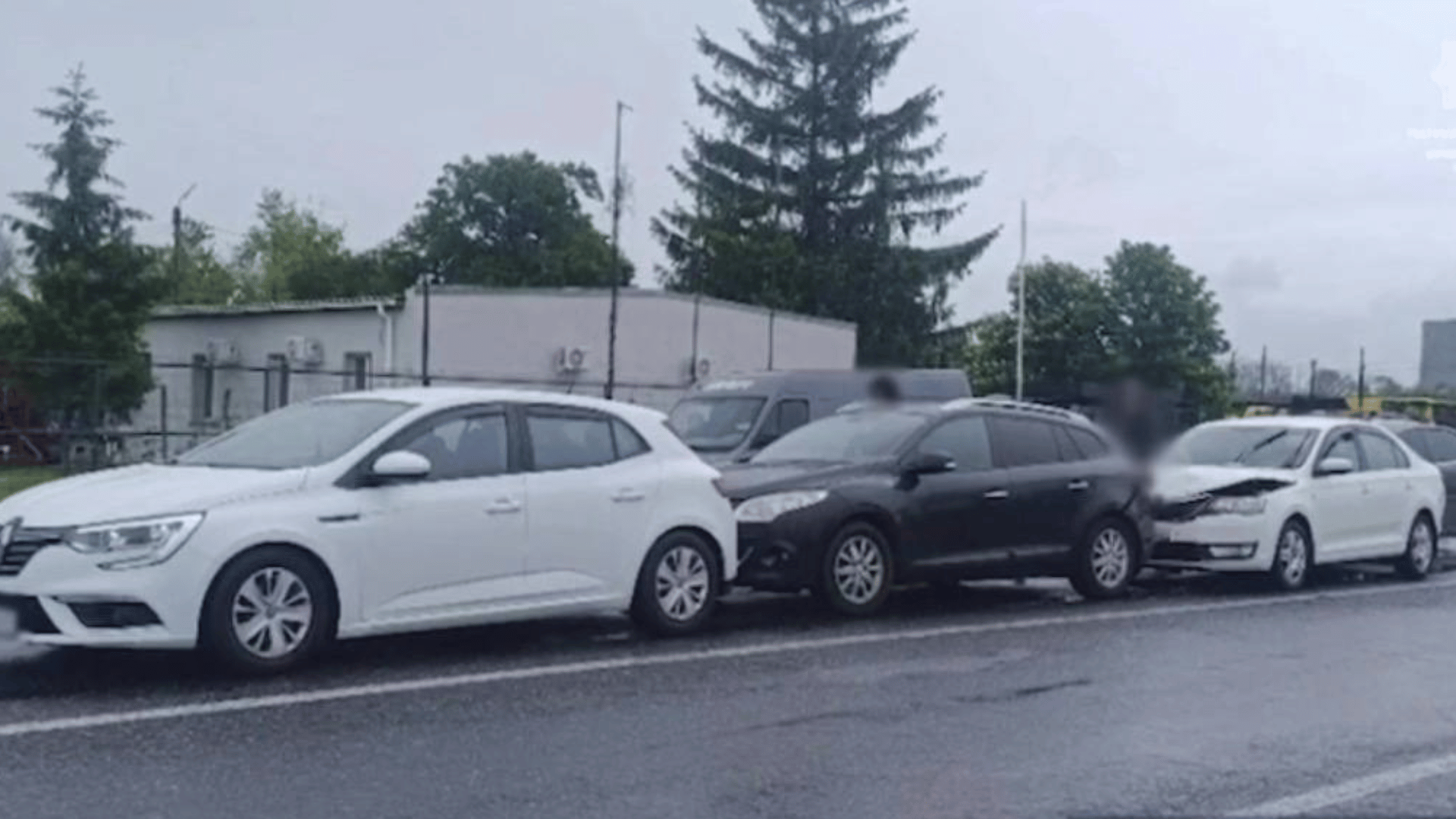 Поблизу Кропивницького сталася ДТП за участі чотирьох автівок