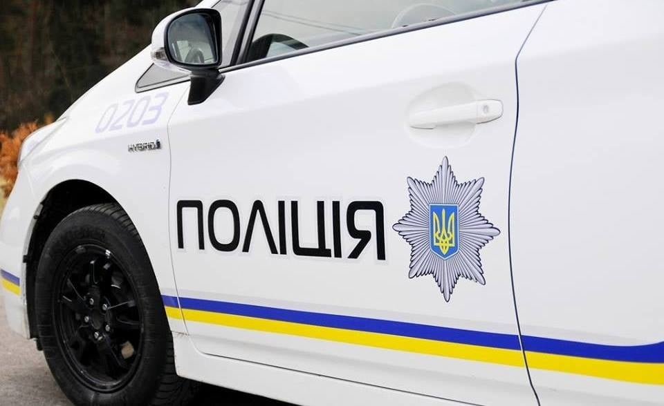 Погрожував пістолетом адміністраторці готелю: у Запоріжжі затримали чоловіка