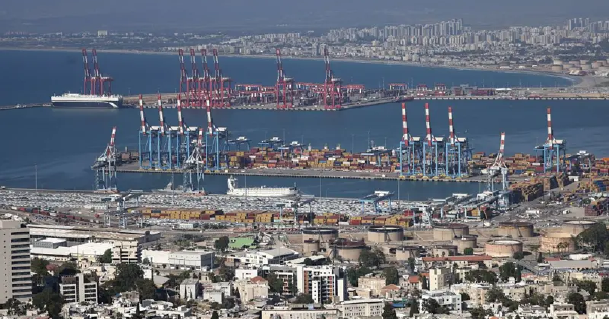 Погроза санкціями спрацювала: ізраїльський імпортер відмовився від російського судна з …