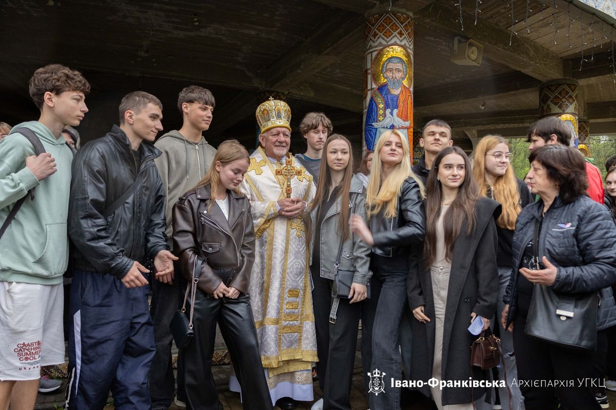 Погінська святиня приймала ювілейну XV прощу випускників навчальних закладів Прикарпаття
