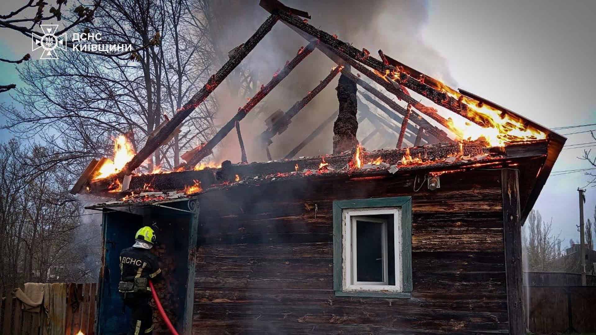 Пожежа у будинку в Олізарівці на Вишгородщині: загинула господиня