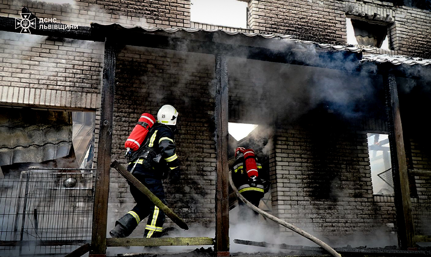 Пожежу біля Львова загасили: Деталі ДСНС