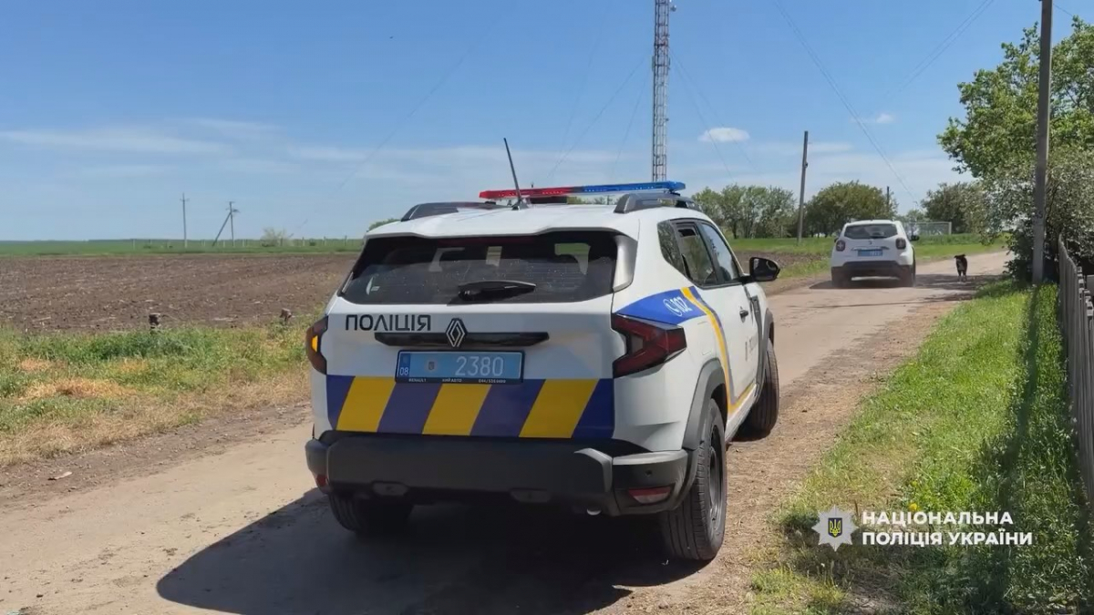 Покинув дім заради онуків: через щоденні бомбардування та дрони із …
