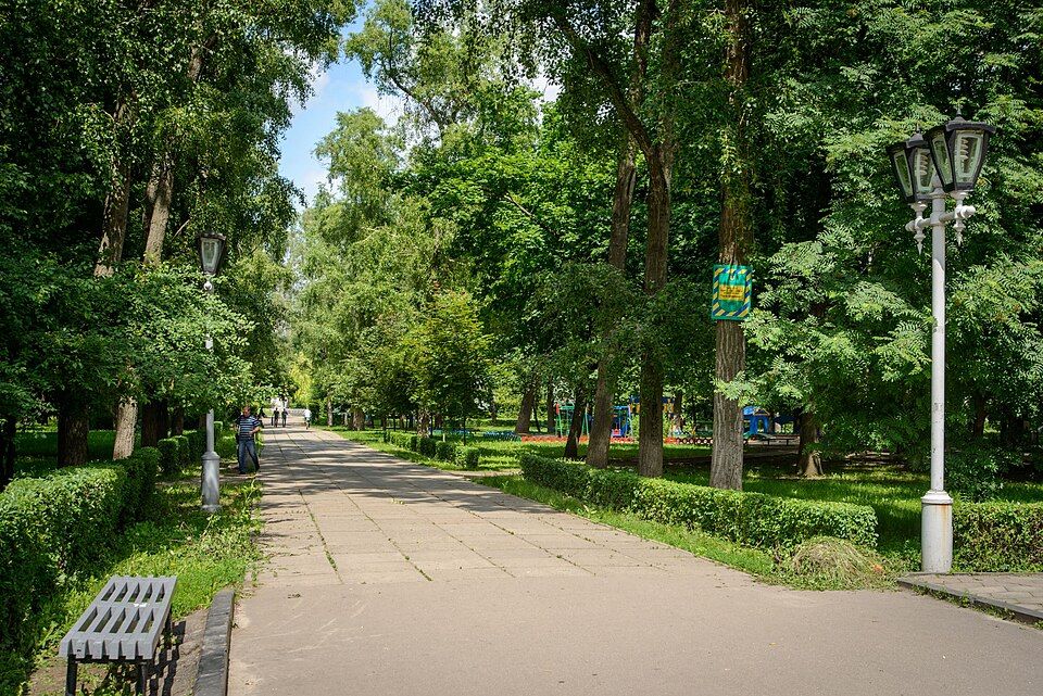 Полтавців запрошують на прибирання парків