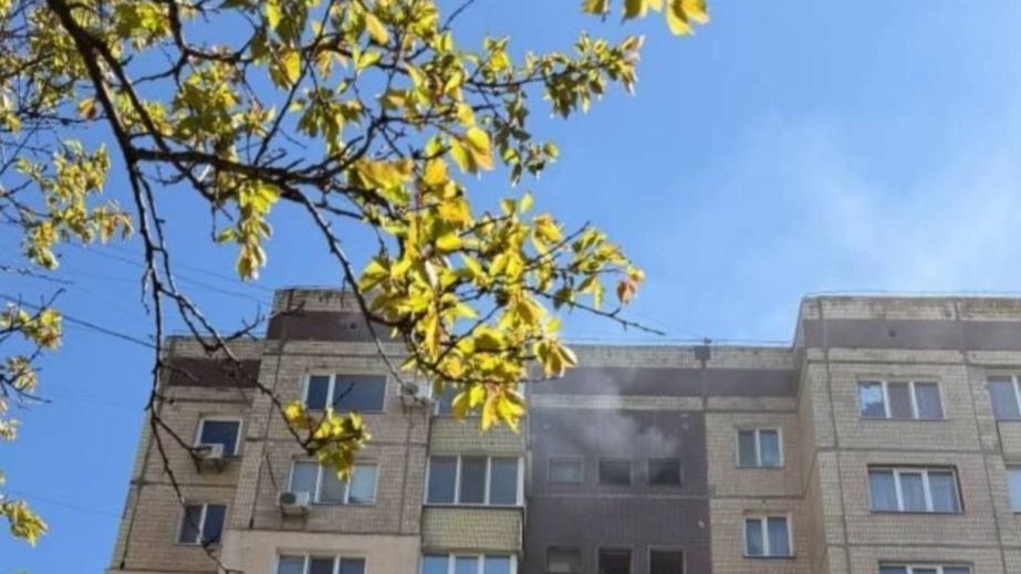 Полум'я внаслідок атаки на будинок у Кривому Розі приборкали: інформація …