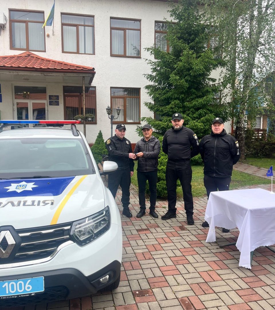 Поліцейський поруч із людьми: на Тячівщині відкрили новий пункт офіцера …