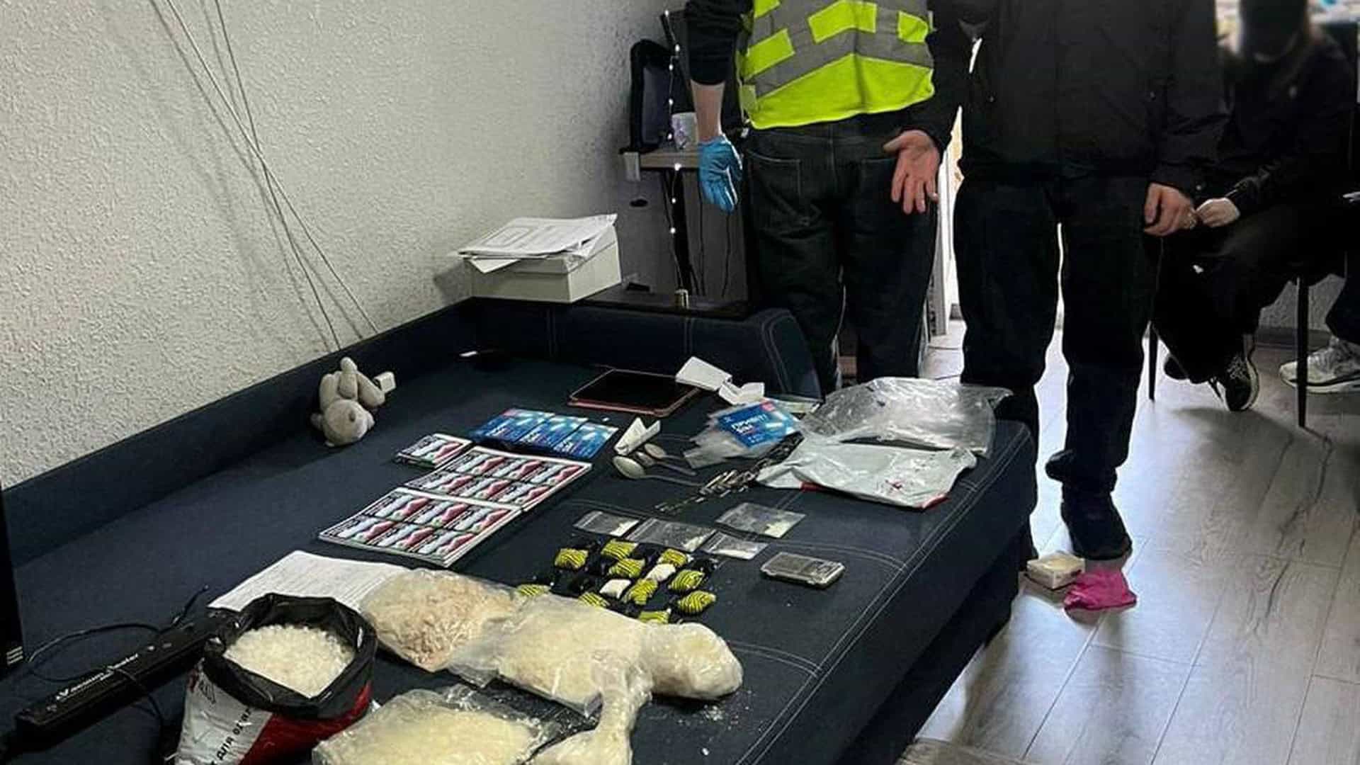 Поліція Києва затримала студентську пару за збут 5 кг Альфа-PVP …