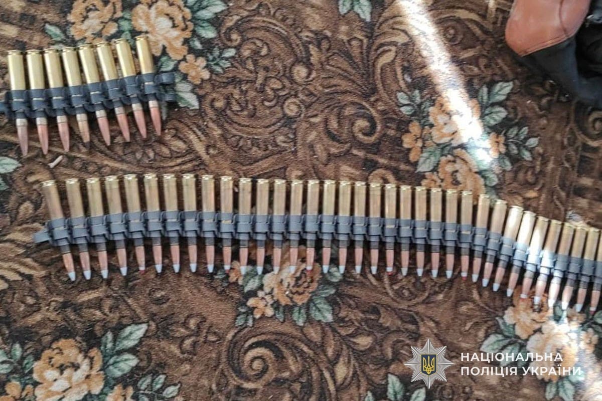 Поліція Теребовлянщини вилучила великокаліберні набої у 37-річного чоловіка