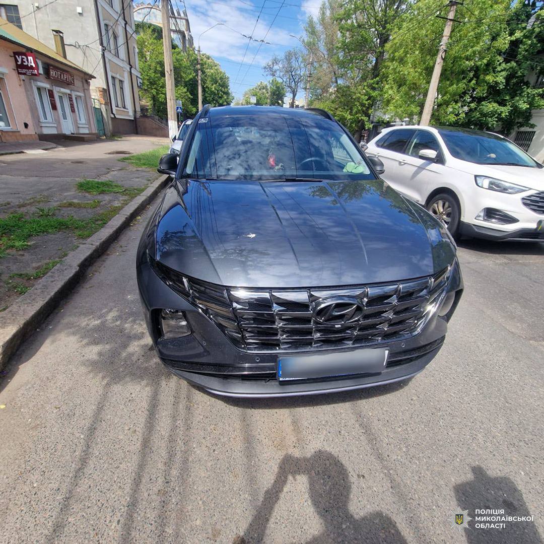 Поліція встановила водія, який «підрізав» тролейбус у Миколаєві, через що …