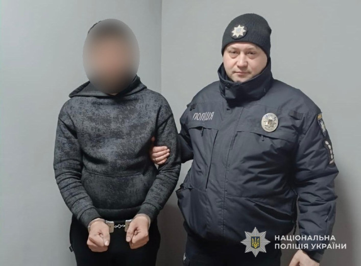 Помста сусіду: на Сумщині правоохоронці затримали підозрюваного у спробі спалити …