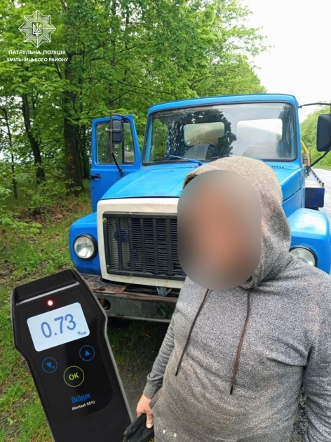Понад норму: на Вінниччині водій вантажівки попався п’яним за кермом