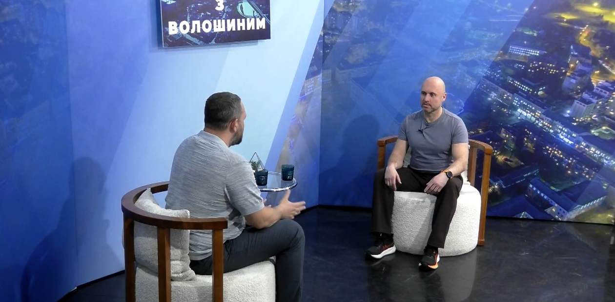 Понад 200 автомобілів для фронту: як стоматологи Черкащини створили потужний …