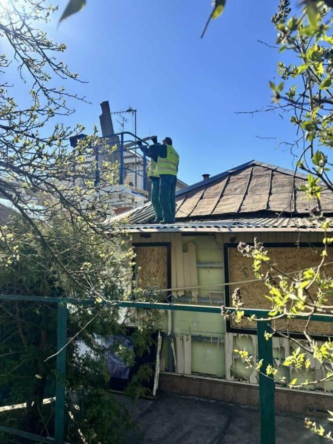 Понад 30 пошкоджених будинків: у Харкові ліквідовують наслідки нічної атаки