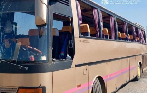 Поранені діти та вагітна: окупанти вгатили по АЗС на Дніпропетровщині