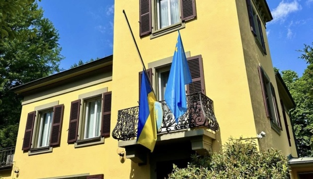 Посольство України застерегло від показу фільму «Росіяни на війні» на …