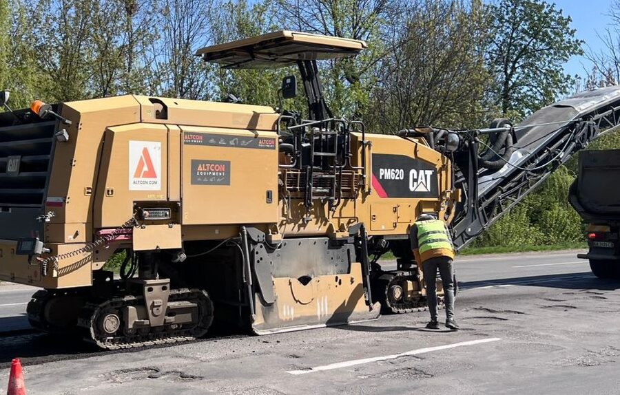 Почали оновлення частини траси Н-18 Івано-Франківськ – Тернопіль