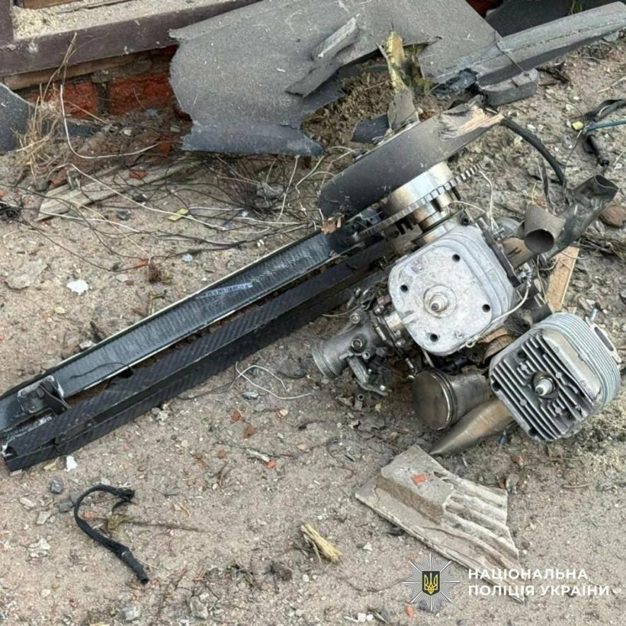 По автівці на Харківщині вдарив російський дрон