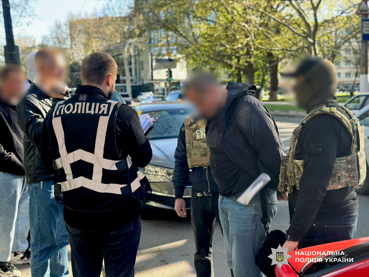 В Одесі військовий продавав «службу в тилу» за тисяч доларів …