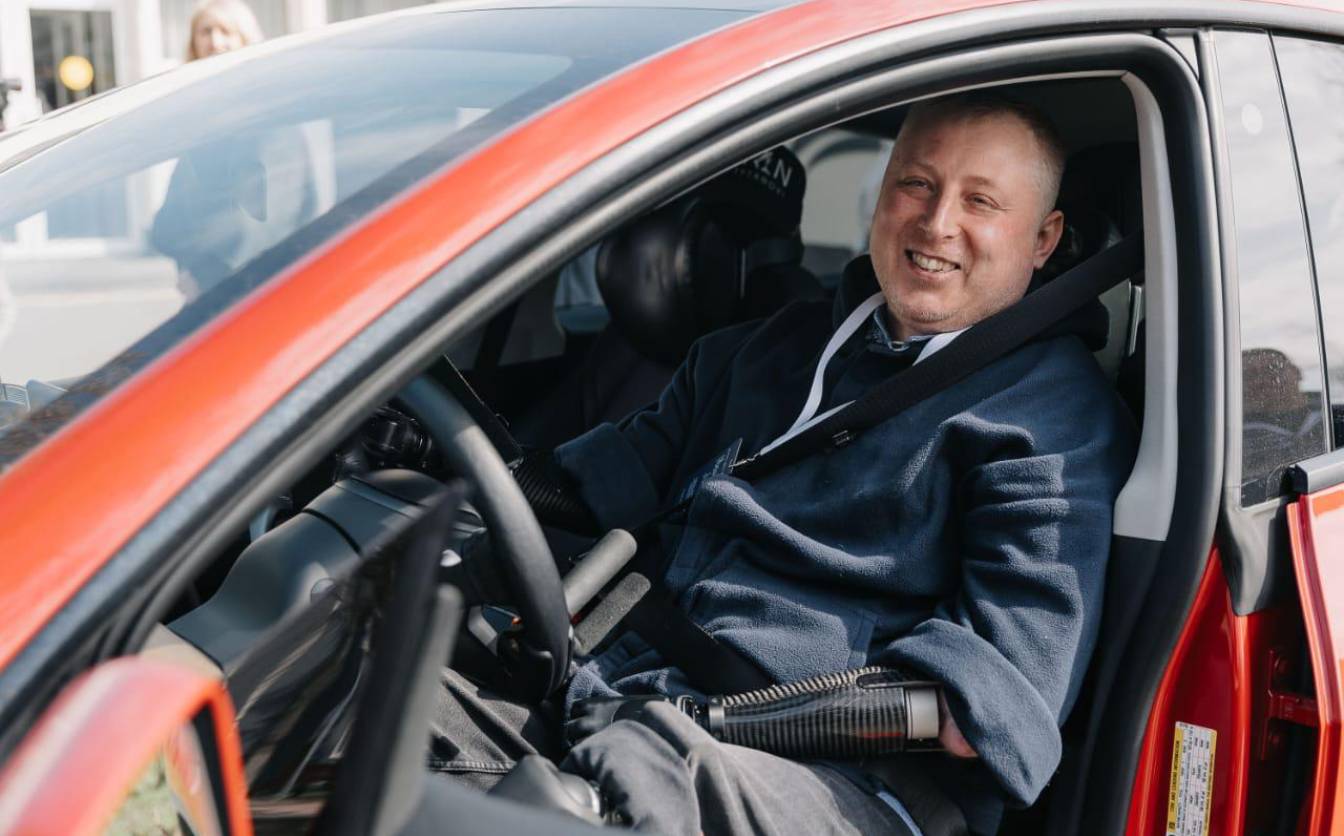 Право на мобільність: як черкаський ветеран із ампутаціям трьох кінцівок …