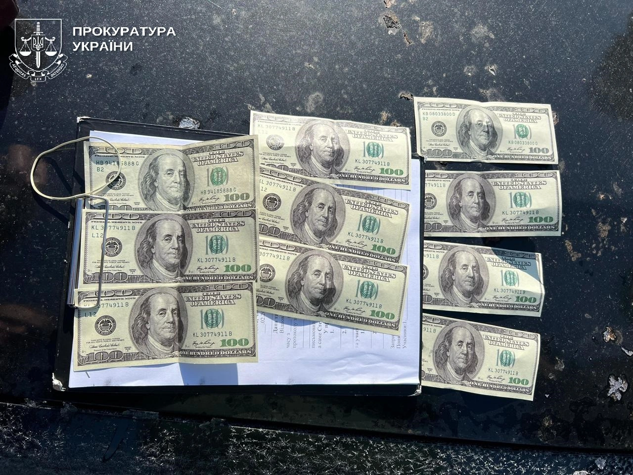 Працівник митниці з Бессарабського затриманий за хабарі при контрабанді чорної …