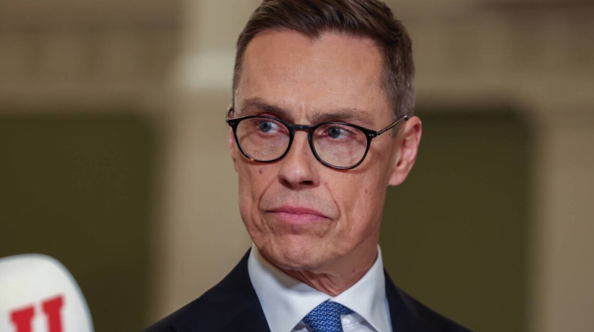 Президент Фінляндії вважає, що Європа повинна налагодити прямий контакт з …