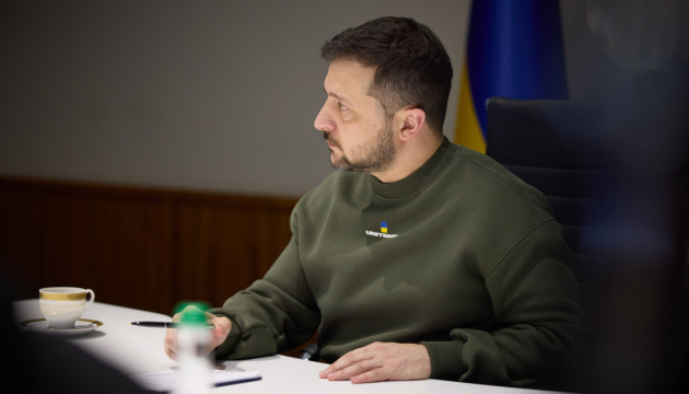Президент доручив розробити закон про військові компанії