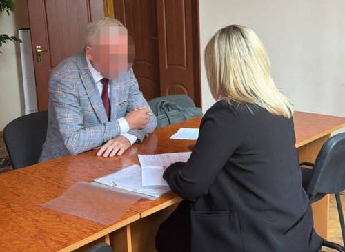 Преміював себе та підлеглих коштом держбюджету: на Тернопільщині викрито зловживання …