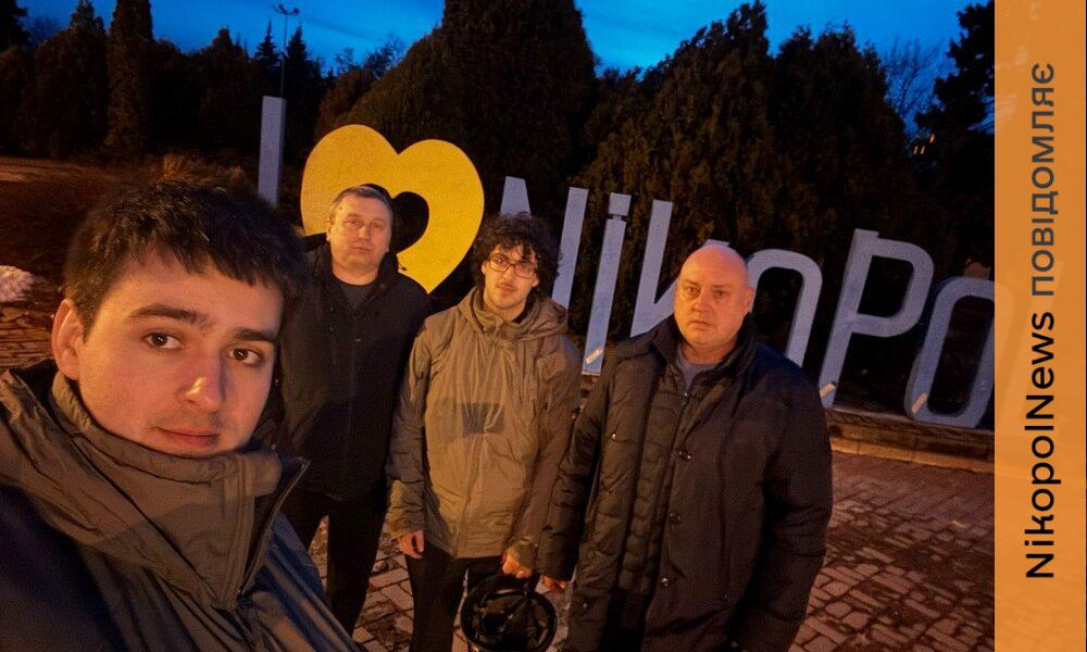 Привезли медичні матеріали та сучасні засоби пожежогасіння: Нікополь відвідали волонтери …