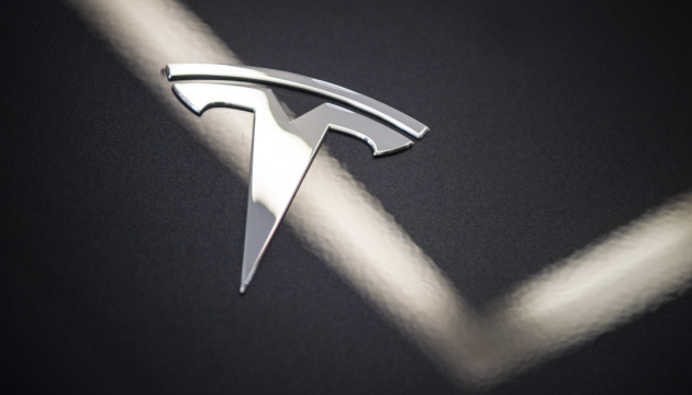 Продажі Tesla китайського виробництва за рік зросли на понад третину