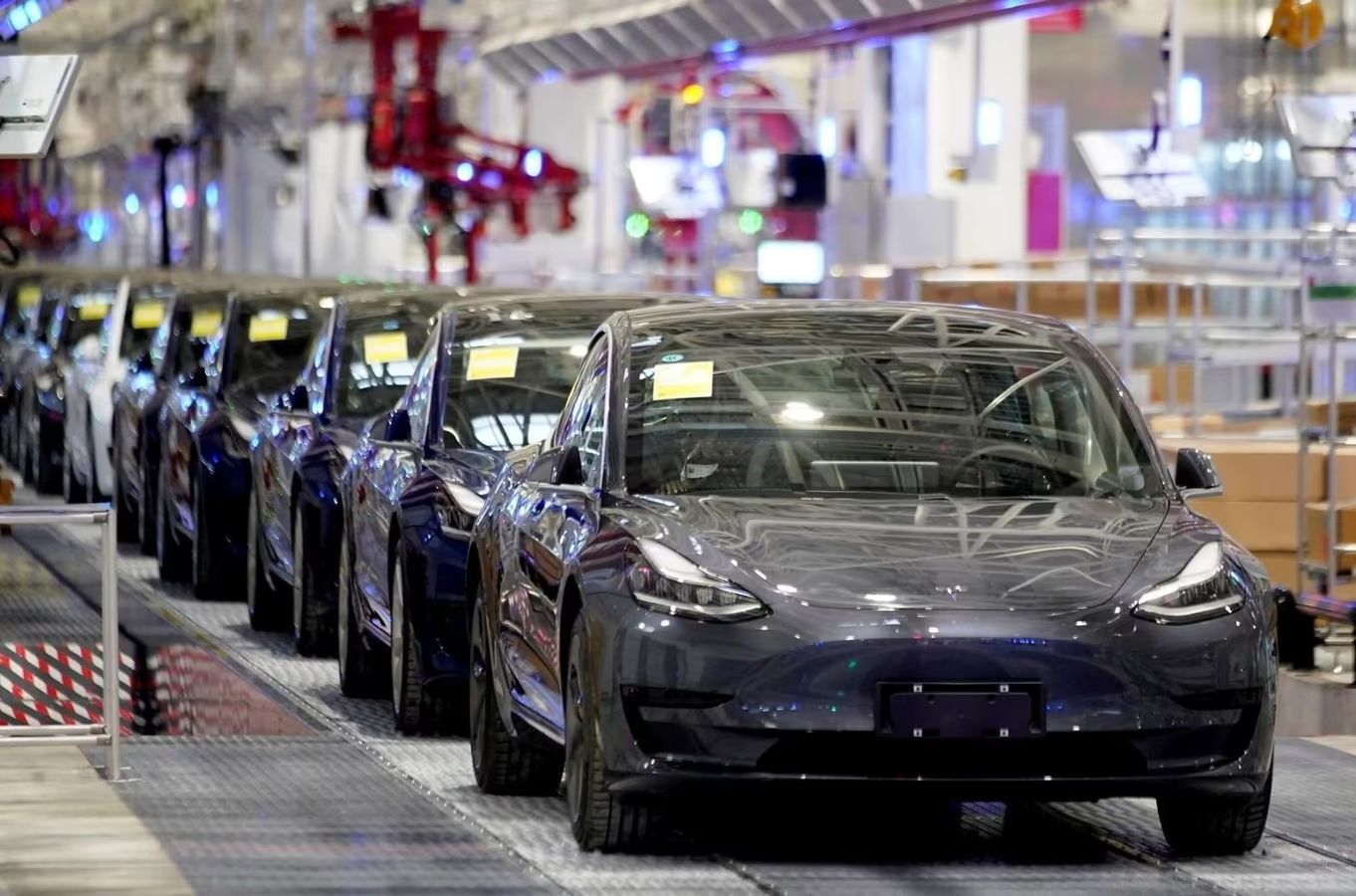 Продажі Tesla китайського виробництва зросли на 36% у квітні