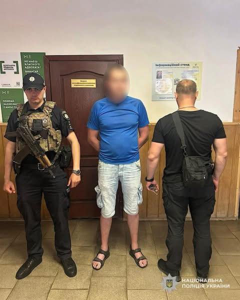 На Дніпровщині чоловік двічі обікрав підприємство: йому оголосили підозру