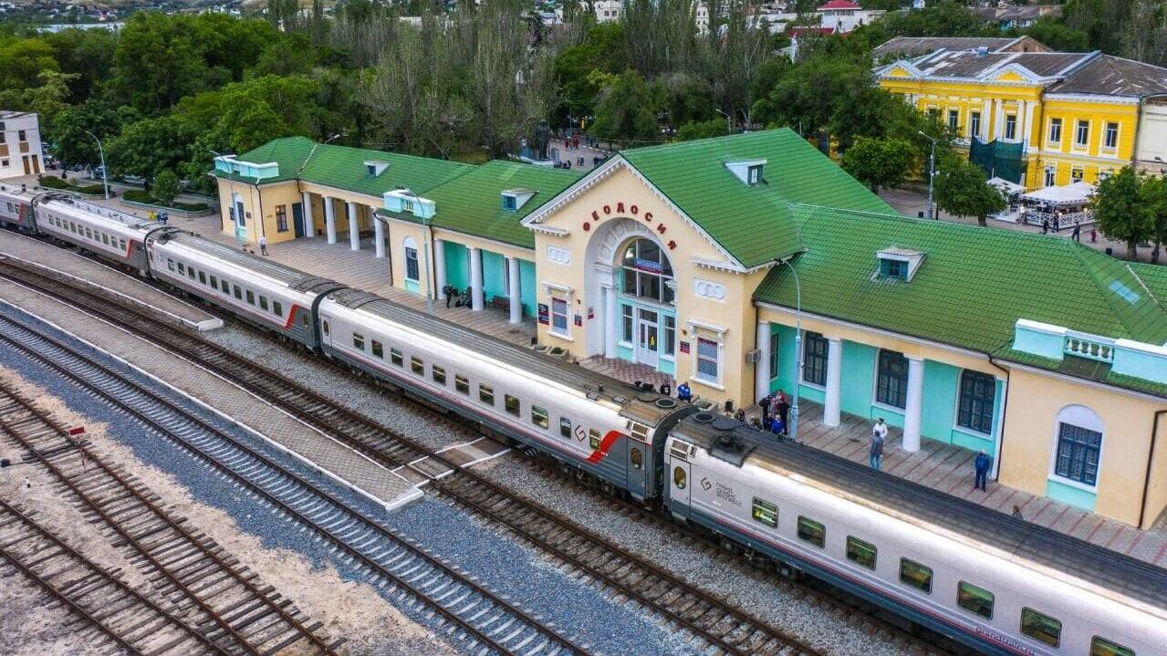 Пропагандистський «Театральний поїзд» відправлять з окупованого Севастополя до Москви