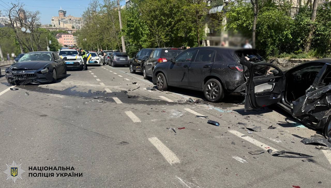 Протаранив три авто та тікав від патрульних: з’явилися подробиці затримання …