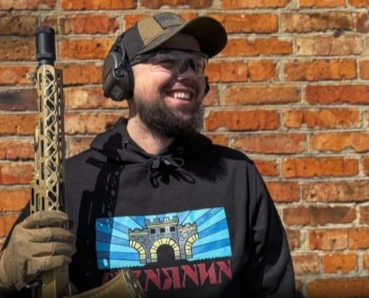 Прощання без чорного одягу та пам’ятні вечері: як у Кривому …