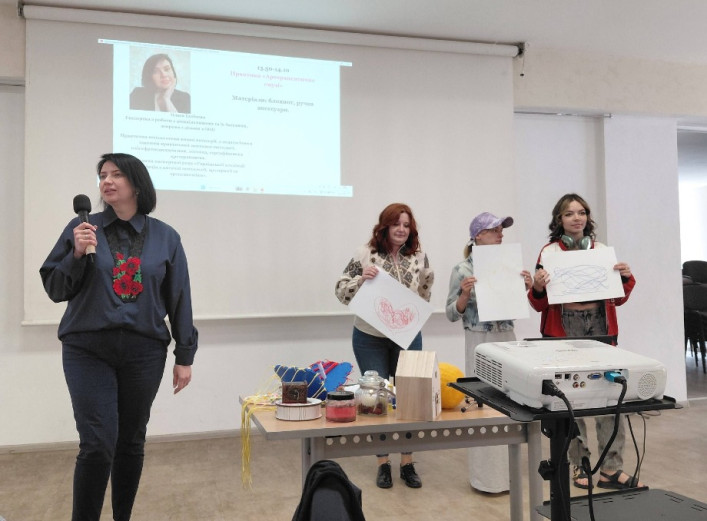 Психологиня зі Славутича виступила доповідачкою на національному практичному семінарі з …