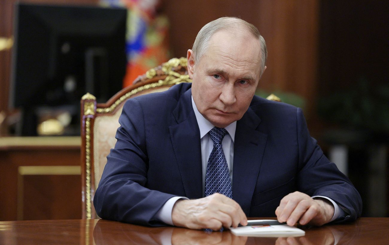 Путін наказав "відповісти" на удар по коледжу на Луганщині