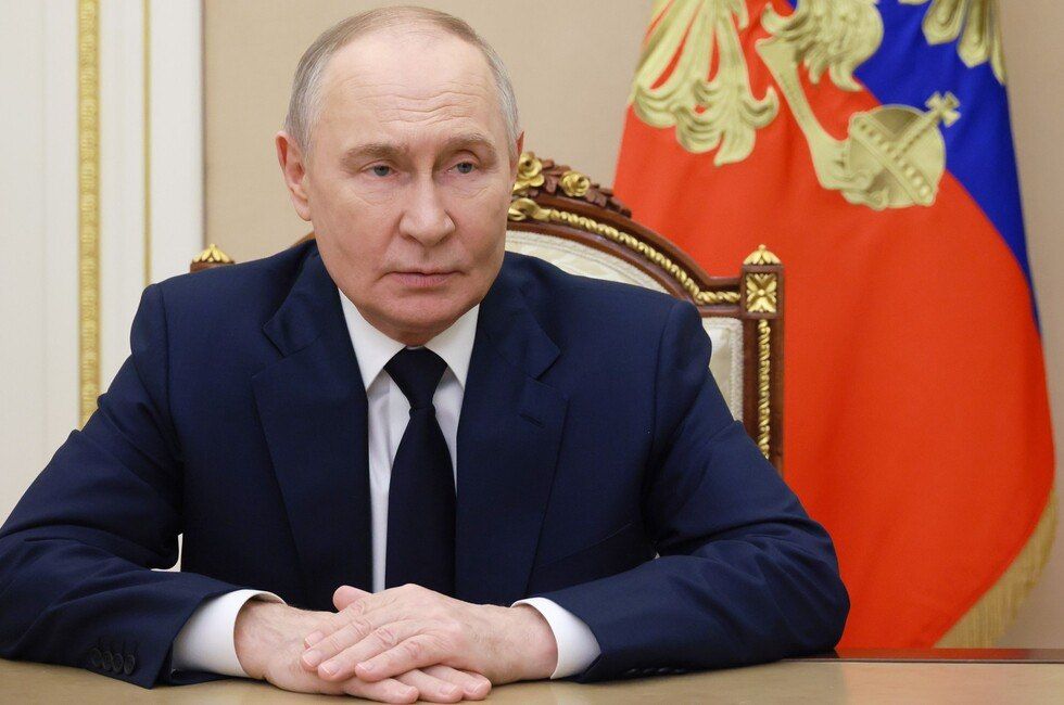 Путін поскаржився, що йому заважають провести «вибори» на окупованій частині …