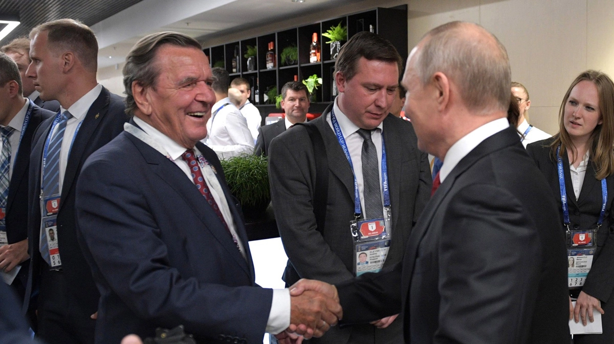 Путін сказав, кого хотів би бачити переговірником між ЄС і …